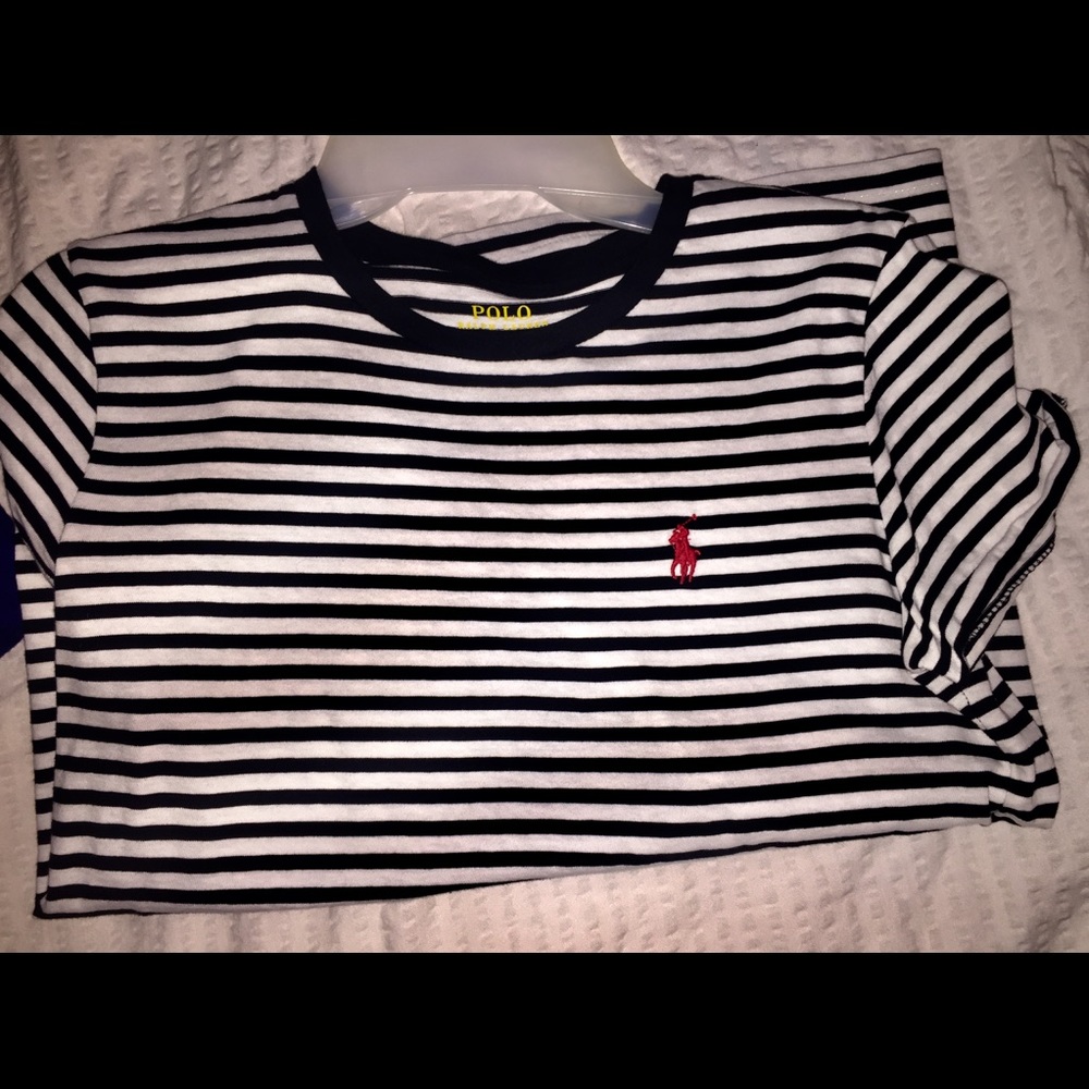 2 polo shirts